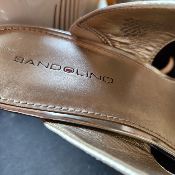 Bandolino size 8 heels - Picture 2 of 4